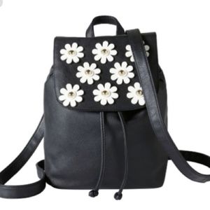 Mini Daisy Backpack Bueno Collection Black Drawstring 11" x 9" x 7" NWT $60 Gift